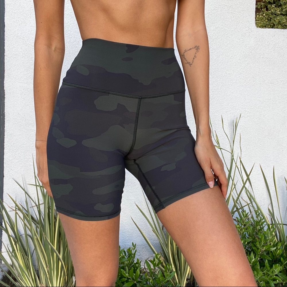 Alo yoga shorts